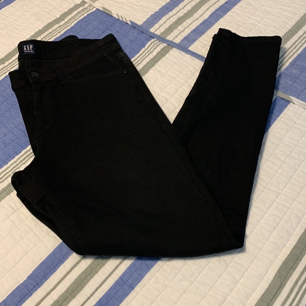 EUC GAP black skinny jeans